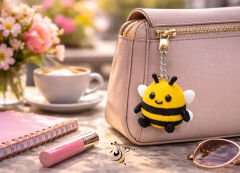 Mini Arı Anahtarlık – 32 mm 3D Sevimli Tasarım